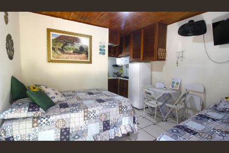 Casa de Condomínio para alugar com 1 quarto, 20m² em Jardim Excelcior, Cabo Frio