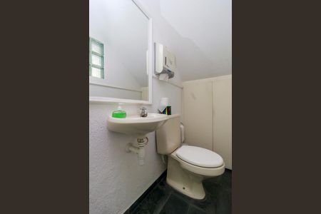 Casa para alugar com 141m², 2 quartos e 2 vagasLavabo