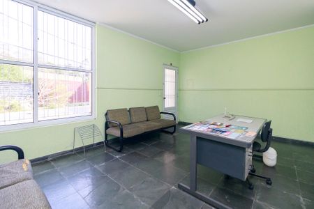 Casa para alugar com 141m², 2 quartos e 2 vagasSala