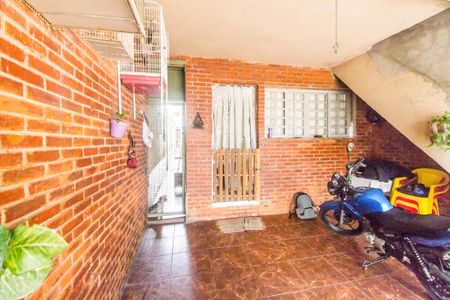 Casa à venda com 167m², 3 quartos e 1 vaga Casa à venda com 167m², 3 quartos e 1 vagaGaragem