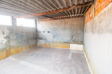 Casa à venda com 167m², 3 quartos e 1 vaga Casa à venda com 167m², 3 quartos e 1 vagaVaranda