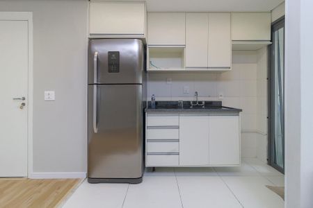 Cozinha de apartamento para alugar com 2 quartos, 69m² em Santo Amaro, São Paulo