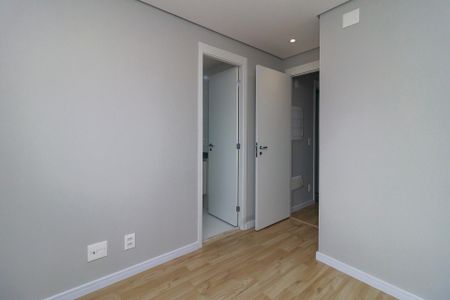 Suíte de apartamento para alugar com 2 quartos, 69m² em Santo Amaro, São Paulo