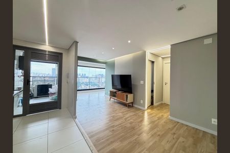 Sala de apartamento para alugar com 2 quartos, 69m² em Santo Amaro, São Paulo