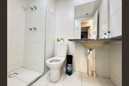 Apartamento para alugar com 69m², 2 quartos e 1 vaga Apartamento para alugar com 69m², 2 quartos e 1 vagaBanheiro