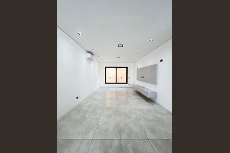 Casa à venda com 418m², 4 quartos e 4 vagas