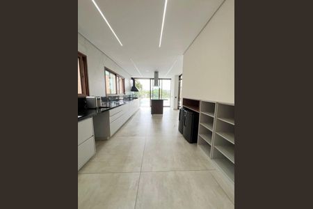 Casa à venda com 418m², 4 quartos e 4 vagas