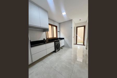Casa à venda com 418m², 4 quartos e 4 vagas