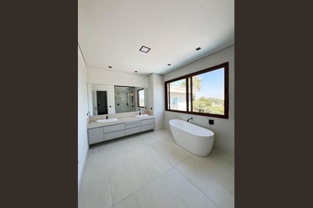 Casa à venda com 418m², 4 quartos e 4 vagas