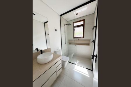 Casa à venda com 418m², 4 quartos e 4 vagas