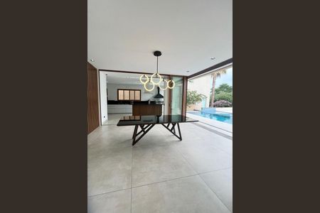 Casa à venda com 418m², 4 quartos e 4 vagas