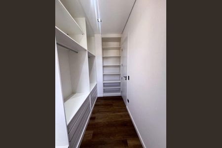 Casa à venda com 418m², 4 quartos e 4 vagas