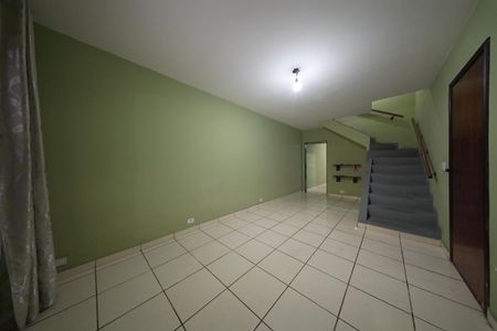 Casa à venda com 135m², 3 quartos e 2 vagasSala