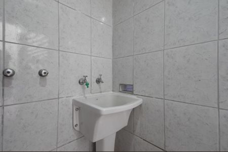 Casa à venda com 135m², 3 quartos e 2 vagasÁrea de Serviço