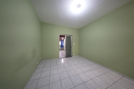 Casa à venda com 135m², 3 quartos e 2 vagasSuíte
