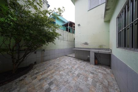 Casa à venda com 135m², 3 quartos e 2 vagasQuintal