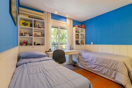 Apartamento à venda com 240m², 4 quartos e 3 vagas