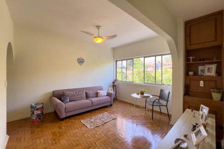 Apartamento à venda com 63m², 2 quartos e 1 vagaSala