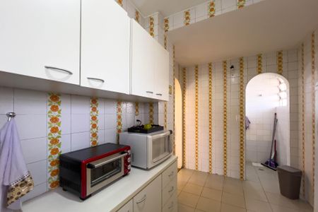 Apartamento à venda com 63m², 2 quartos e 1 vagaCozinha e área e serviço 