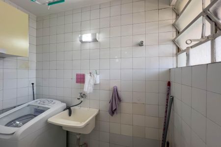 Apartamento à venda com 63m², 2 quartos e 1 vagaCozinha e área e serviço 