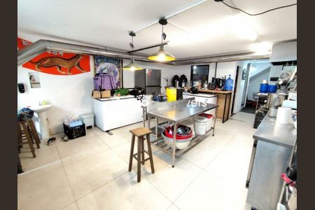 Casa à venda com 166m², 3 quartos e 3 vagas
