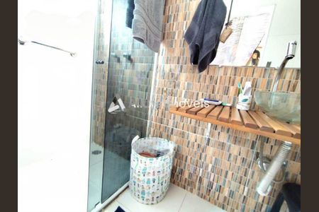 Casa à venda com 166m², 3 quartos e 3 vagas
