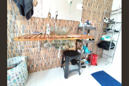 Casa à venda com 166m², 3 quartos e 3 vagas