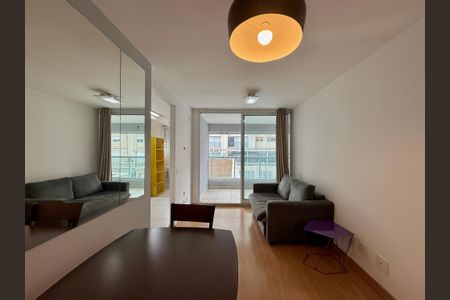 Sala  de apartamento à venda com 1 quarto, 50m² em Campo Belo, São Paulo