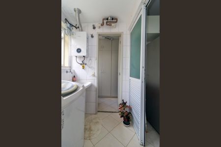 Apartamento à venda com 115m², 3 quartos e 2 vagas Apartamento à venda com 115m², 3 quartos e 2 vagasÁrea de Serviço