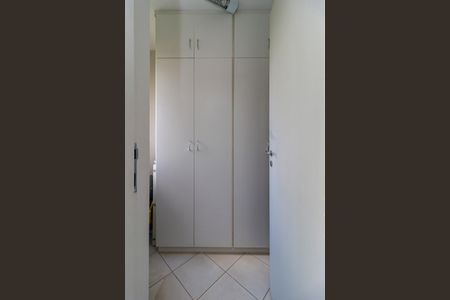 Apartamento à venda com 115m², 3 quartos e 2 vagas Apartamento à venda com 115m², 3 quartos e 2 vagasÁrea de Serviço
