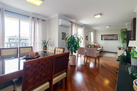 Apartamento à venda com 115m², 3 quartos e 2 vagas Apartamento à venda com 115m², 3 quartos e 2 vagasSala