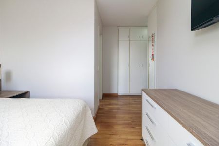 Apartamento à venda com 115m², 3 quartos e 2 vagas Apartamento à venda com 115m², 3 quartos e 2 vagasSuíte 1