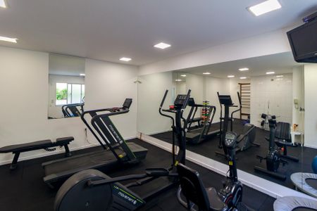 Apartamento à venda com 115m², 3 quartos e 2 vagas Apartamento à venda com 115m², 3 quartos e 2 vagasAcademia