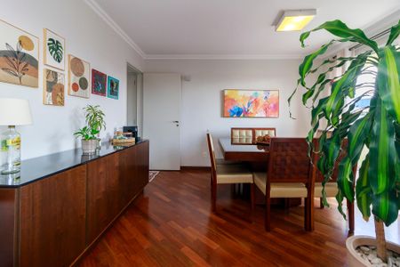 Apartamento à venda com 115m², 3 quartos e 2 vagas Apartamento à venda com 115m², 3 quartos e 2 vagasSala
