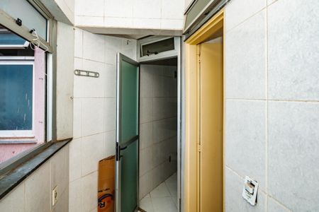 Apartamento à venda com 60m², 3 quartos e 1 vagaÁrea de serviço