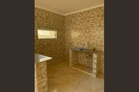 Casa para alugar com 2 quartos, 120m² em Vila Avelina, Nova Iguaçu