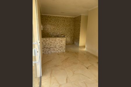 Casa para alugar com 2 quartos, 120m² em Vila Avelina, Nova Iguaçu
