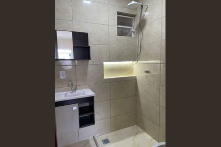 Casa para alugar com 2 quartos, 120m² em Vila Avelina, Nova Iguaçu