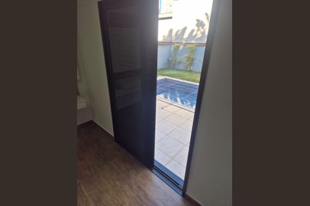 Casa de condomínio para alugar com 212m², 3 quartos e 4 vagas