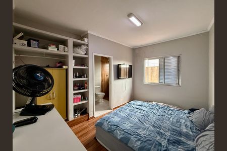 Casa para alugar com 320m², 3 quartos e 6 vagas Casa para alugar com 320m², 3 quartos e 6 vagasSuíte