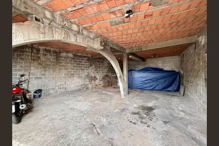 Casa para alugar com 320m², 3 quartos e 6 vagas Casa para alugar com 320m², 3 quartos e 6 vagasGaragem