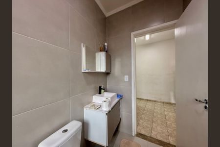 Casa para alugar com 320m², 3 quartos e 6 vagas Casa para alugar com 320m², 3 quartos e 6 vagasBanheiro Social