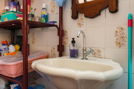Casa à venda com 170m², 2 quartos e 1 vaga Casa à venda com 170m², 2 quartos e 1 vagaBanheiro