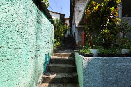 Casa à venda com 170m², 2 quartos e 1 vaga Casa à venda com 170m², 2 quartos e 1 vagaÁrea externa