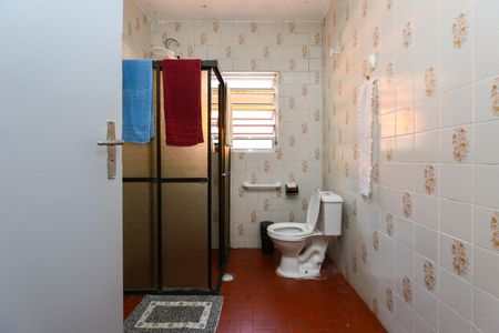 Casa à venda com 170m², 2 quartos e 1 vaga Casa à venda com 170m², 2 quartos e 1 vagaBanheiro