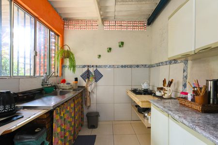 Casa à venda com 170m², 2 quartos e 1 vaga Casa à venda com 170m², 2 quartos e 1 vagaCasa 2