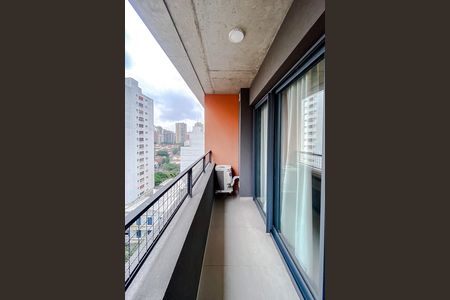 Studio à venda com 27m², 1 quarto e sem vaga Studio à venda com 27m², 1 quarto e sem vagaVaranda