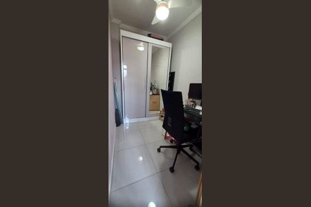 Apartamento à venda com 80m², 3 quartos e 1 vagaQuarto