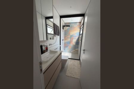 Casa de condomínio à venda com 213m², 3 quartos e 2 vagas Casa de condomínio à venda com 213m², 3 quartos e 2 vagasBanheiro
