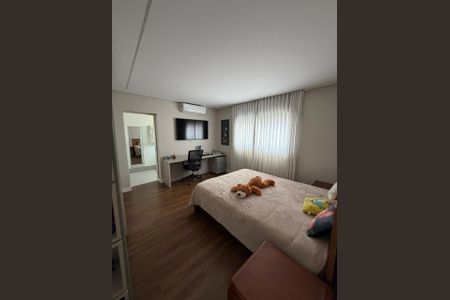 Casa de condomínio à venda com 213m², 3 quartos e 2 vagas Casa de condomínio à venda com 213m², 3 quartos e 2 vagasQuarto